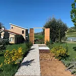 Bed and breakfast Scholabnb “ Percorso Esperenziale Di Rurale Sostenibile” *