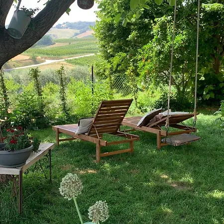 Scholabnb “ Percorso Esperenziale Di Vita Rurale Sostenibile” Bed & Breakfast