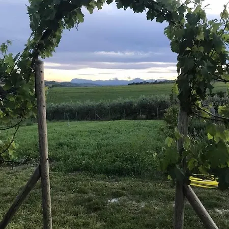 Scholabnb “ Percorso Esperenziale Di Rurale Sostenibile” Frühstückspension