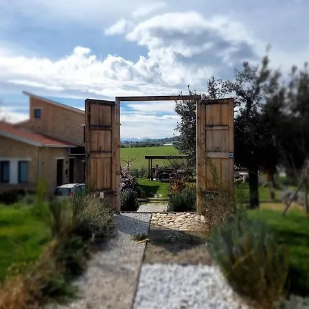 Frühstückspension Scholabnb “ Percorso Esperenziale Di Rurale Sostenibile”